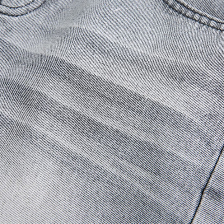 Make vintage washed denim five quarter pants