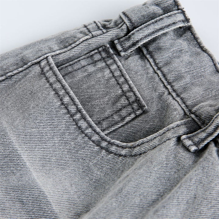 Make vintage washed denim five quarter pants
